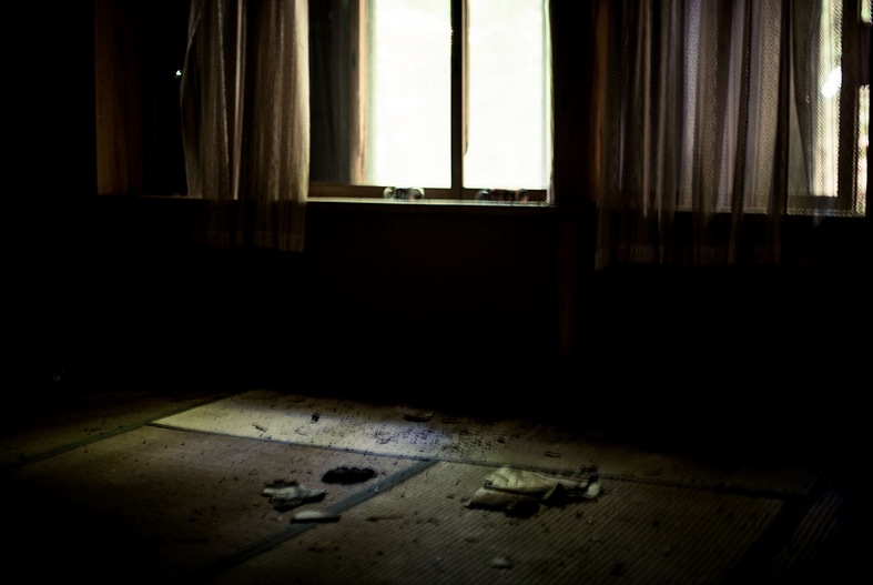 Haikyo in Lake Kawaguchi