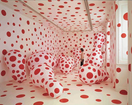 Móviles de Yayoi Kusama class=